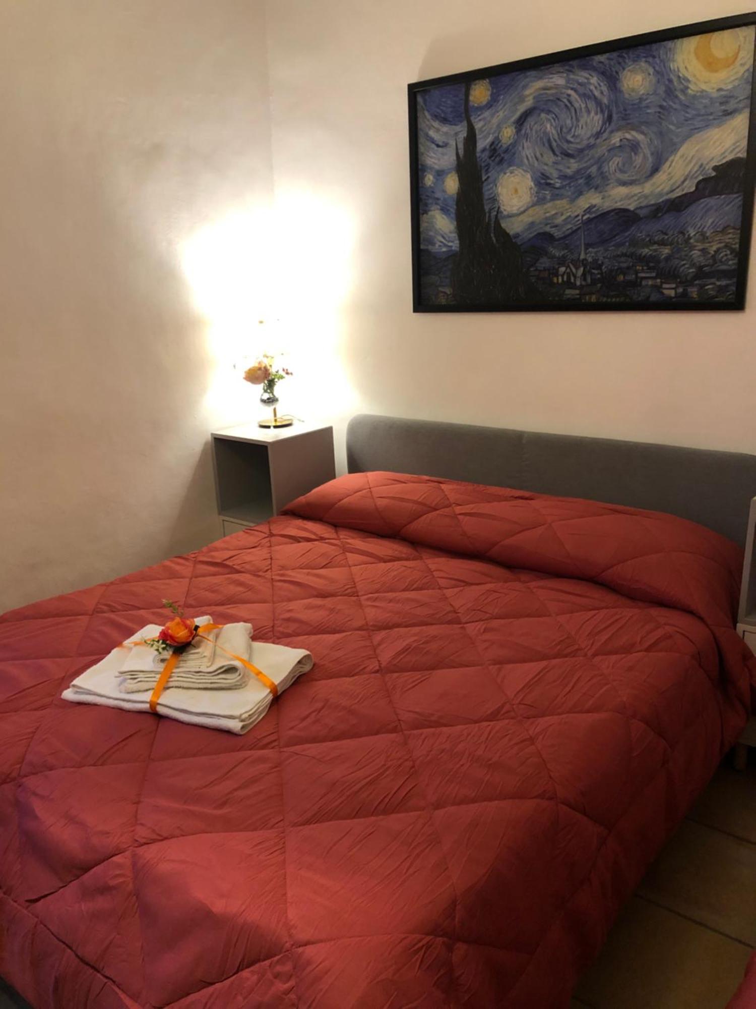 Bed and Breakfast La Finestra Di Umberto Vicino Al Centro Con Parcheggio Privato Viterbo Esterno foto